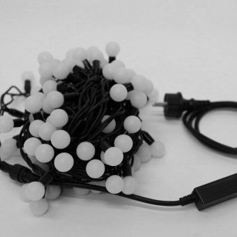Гирлянда нить с насадками ШАРИКИ D23мм 10м., 100 LED, RGB, с мерцанием, черный резиновый провод (Каучук). 05-644