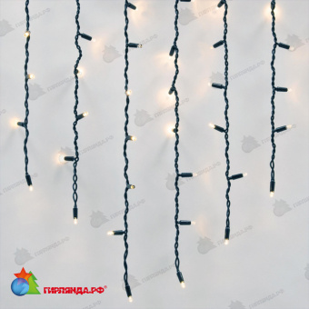 Гирлянда Бахрома 3х0.7 м., 200 LED, теплый белый, с мерцанием, черный резиновый провод (Каучук), с защитным колпачком. 10-3691.