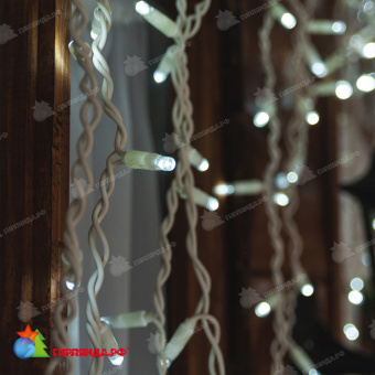 Гирлянда Бахрома 3х0.7 м., 200 LED, холодный белый, без мерцания, белый резиновый провод (Каучук), с защитным колпачком. 10-3687.