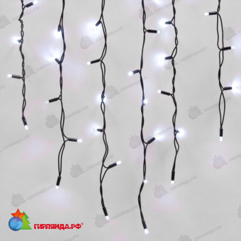 Гирлянда Бахрома 3х0.7 м., 200 LED, холодный белый, с мерцанием, черный резиновый провод (Каучук), с защитным колпачком. 10-3692.