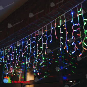 Гирлянда Бахрома 3х0.7 м., 200 LED, мульти, с мерцанием, белый резиновый провод (Каучук), с защитным колпачком. 10-3694.